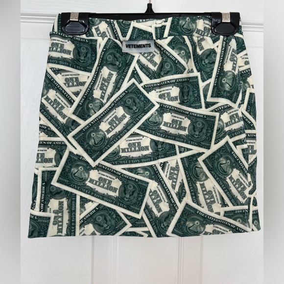 VETEMENTS Green Million Dollar Skirt - Picture 1 of 7